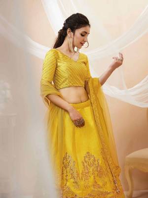 Wonderful Yellow Colored Sequins And Zari Embroidery Art Silk Indian Wedding Lehenga Choli And Dupatta Set Latest 5