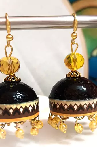 Quilled hanging  jhumkas 10