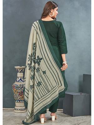 Green roman silk blend kurta pant dupatta set 5