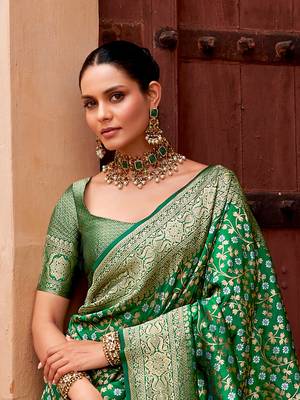 Green color silk blend saree with blouse 3