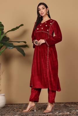 Maroon velvet embroidered kurta palazzo set 4