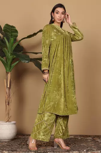 Mehandi green velvet embroidered kurta palazzo set