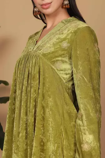 Mehandi green velvet embroidered kurta palazzo set