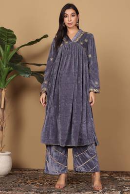 Grey velvet embroidered kurta palazzo set 1