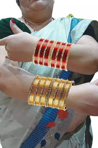 Brass multicolor  stone stud bangle combo