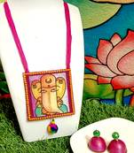 Handcrafted necksets1