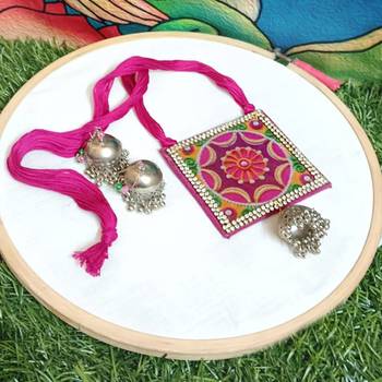 Handcrafted necksets11 2
