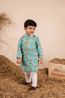 Green ikkat kurta churidaar 1
