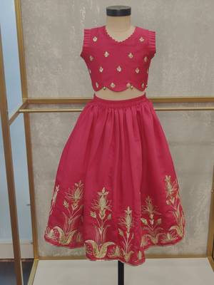 Rani pink heavy emroidery ghaghra 1