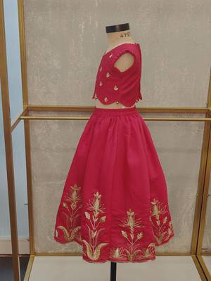 Rani pink heavy emroidery ghaghra 3