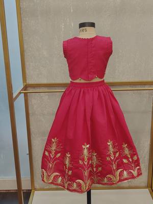 Rani pink heavy emroidery ghaghra 4