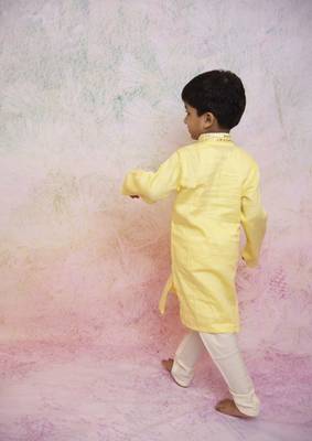 Yellow mirror embroidered kurta set 2