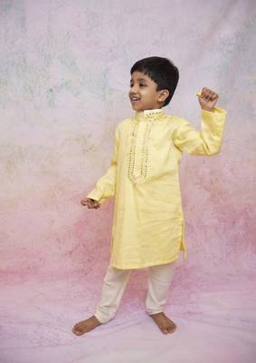 Yellow mirror embroidered kurta set 3
