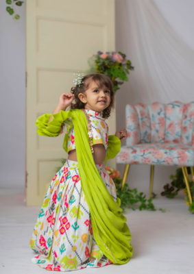 White ikkat blouse with ghaghra and dupatta 4