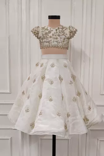 White and gold kutdana embroidered ghaghra