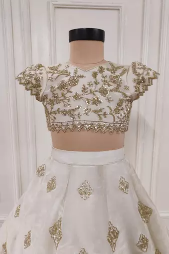 White and gold kutdana embroidered ghaghra