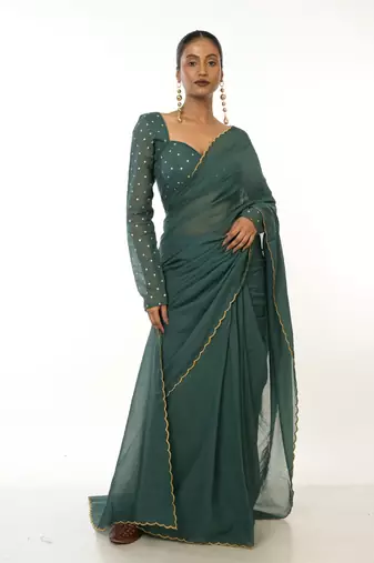  bottle green handloom mul cotton saree with golden scalloped border