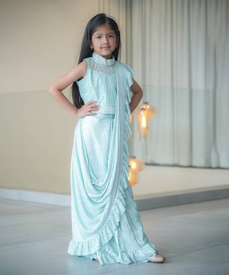Green  party wear saree for girls 1