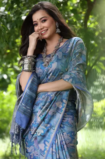 Blue tussar silk blend weaving saree with zari woven fancy tassels 