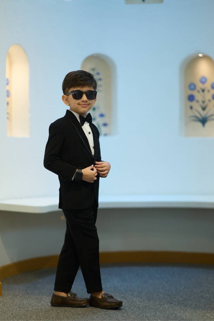 Black boys party wear coat suit set