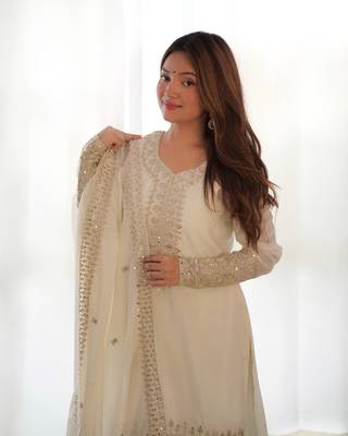 Chinon Silk Fabric Straight Fit Kurta With Dupatta, Pant 6
