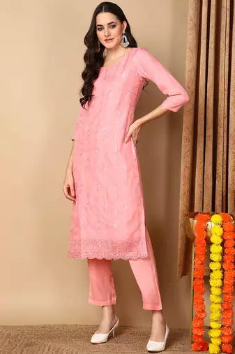 Women pink organza floral embroidered straight kurta trouser with dupatta