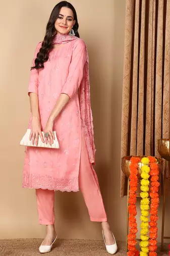 Women pink organza floral embroidered straight kurta trouser with dupatta