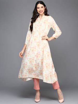 Women off white cotton blend floral printed a-line kurta 1