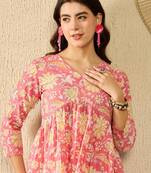 Women pink cotton blend floral printed regular top