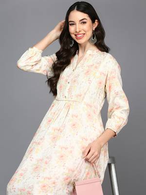 Women off white cotton blend floral printed a-line kurta 2