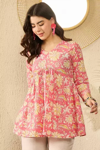 Women pink cotton blend floral printed regular top