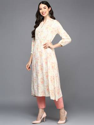 Women off white cotton blend floral printed a-line kurta 3