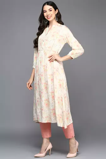 Women off white cotton blend floral printed a-line kurta