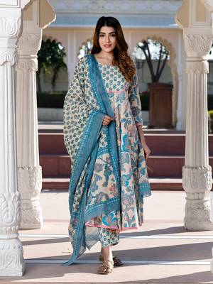 women cream floral print anarkali kurta set with dupatta 1