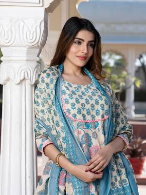 women cream floral print anarkali kurta set with dupatta 4