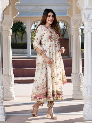 women brown and cream floral print anarkali kurta set with dupatta 5