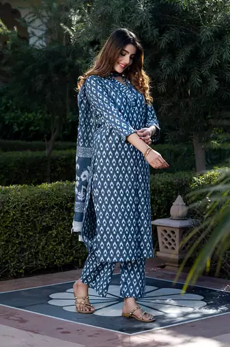 women grey and white floral print kurta set with palazzo and dupatta