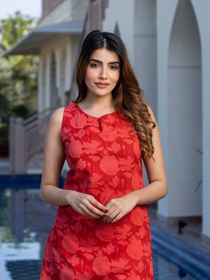 women's red pure cotton floral printed kurta set 4
