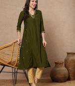 Pocketed a line kurta with embroidery and gathering detailing.