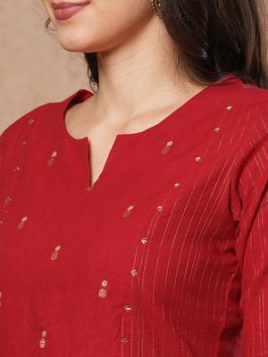 Straight fit cotton kurta in woven zari fabric with hand embroidery detailing. 4