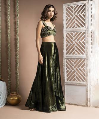 Green velvet indo palazzo set (set of 2) 2