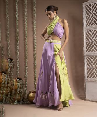 Green Lilac Indo Lehenga With Belt (Set Of 2) 2