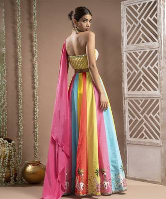 Horse Print One Shoulder Lehenga Set (Set Of 2) 4