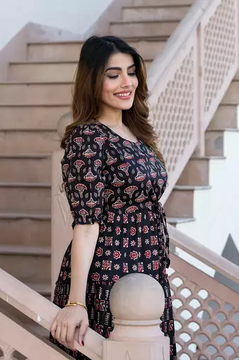 women black ethnic motifs printed maxi dress
