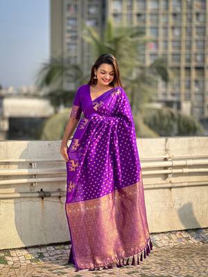 Weaving dual zari purple soft silk blendc ethnic saree 4