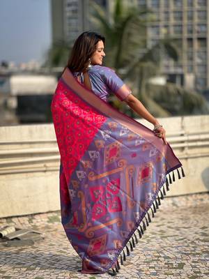Pink wevon meenakari ikkat patola silk blendceremonial saree 2
