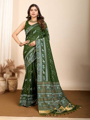 Green soft silk blendc wevon meenakari ceremonial saree 1