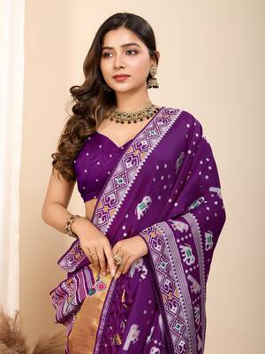 Purple soft silk blendc wevon meenakari ceremonial saree 3