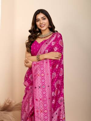 Pink soft silk blendwevon meenakari ceremonial partwear saree 3