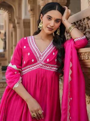 Rani pink chanderi silk heavy thread embroidery work kurta pant set 4